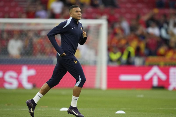 Beda PSG yang Sekarang dengan PSG Era Mbappe? Begini Respons Luis Enrique